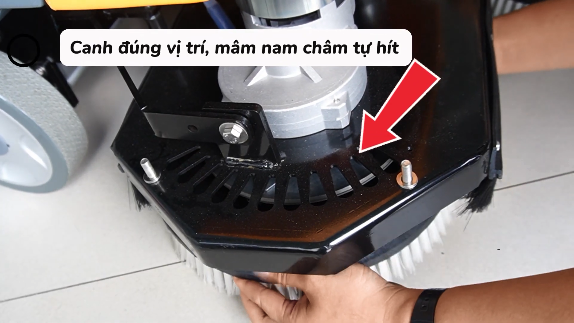 gắn mâm chà máy AT-660S